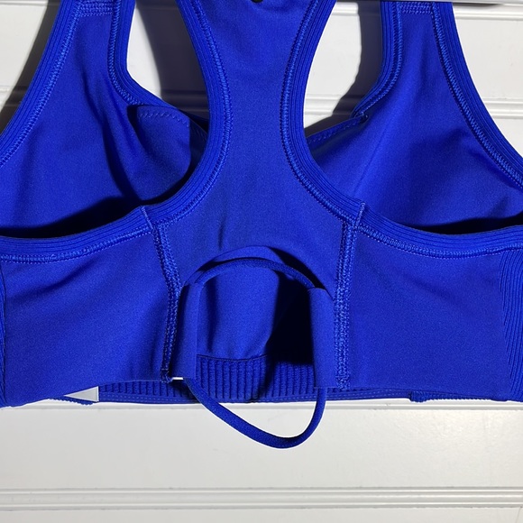 Nike Air Sports Bra Size XS. Brand New Without Tags ! - Picture 5 of 7
